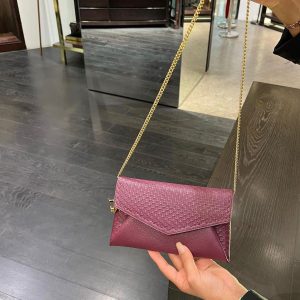 CH Carolina Herrera cross body wallet - Image 6