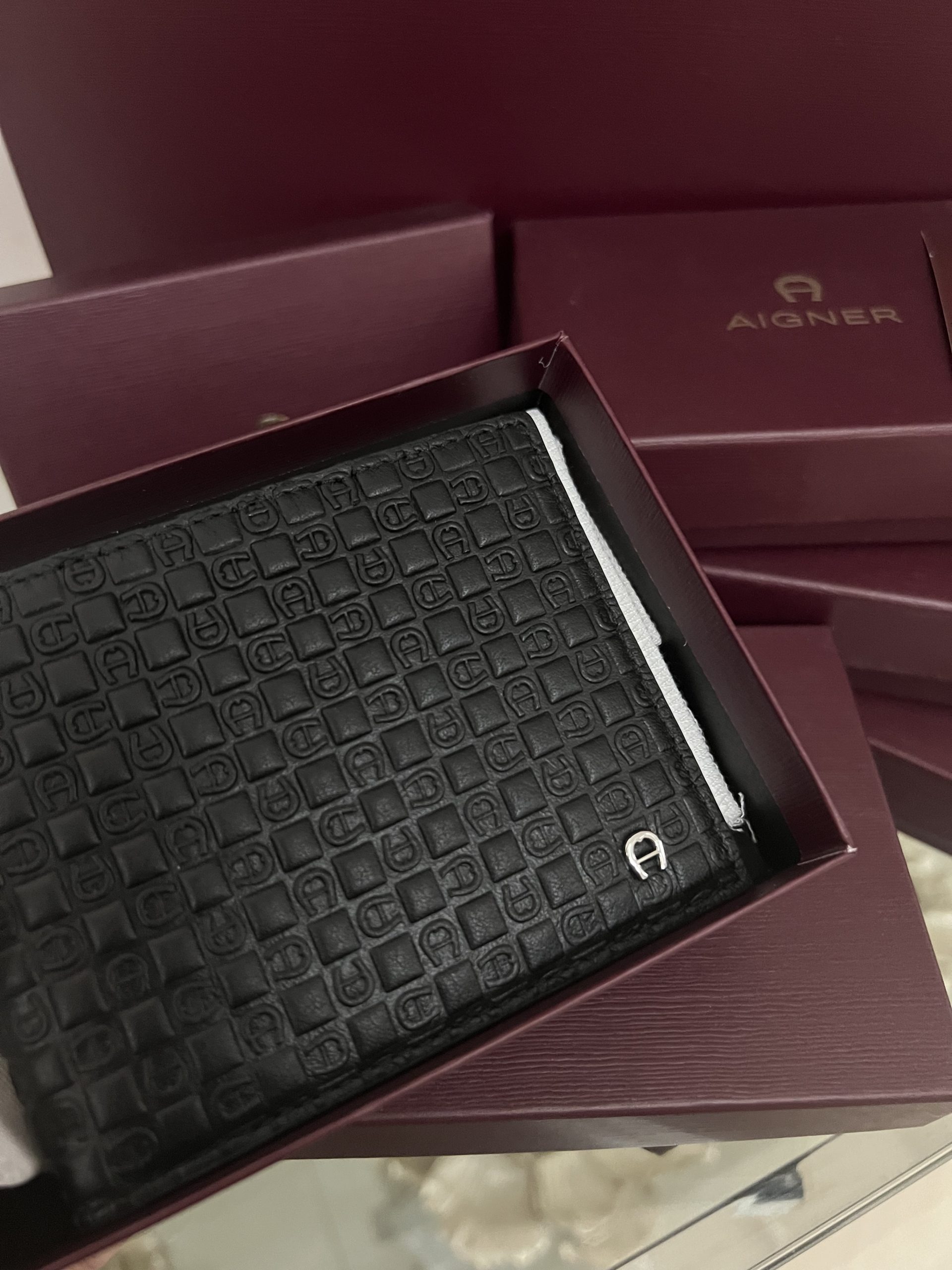 Aigner men wallet - الصورة 4