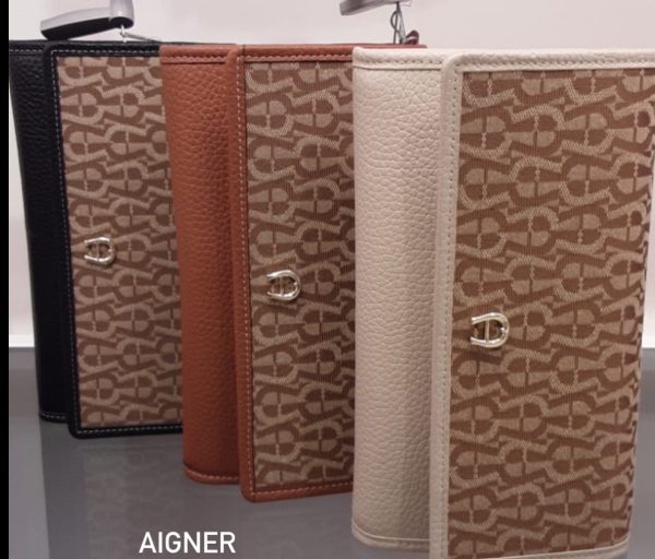 ⁦Aigner crossbody⁩ - الصورة ⁦2⁩