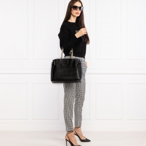 ⁦Guess Handbag⁩ - الصورة ⁦4⁩