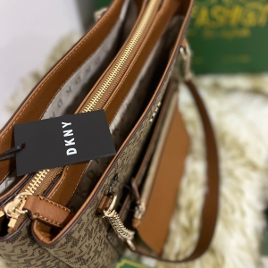 DKNY bag - Image 2
