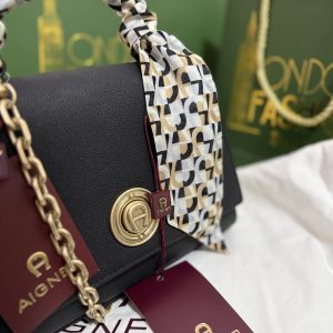 Aigner scarf - Image 2