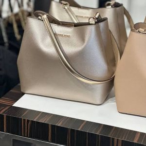 Micheal kors bag - Image 3
