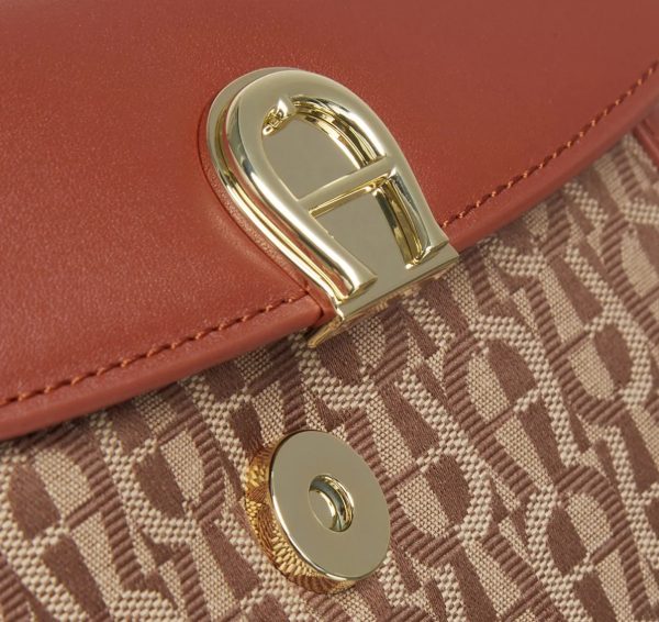 Aigner bag - Image 4